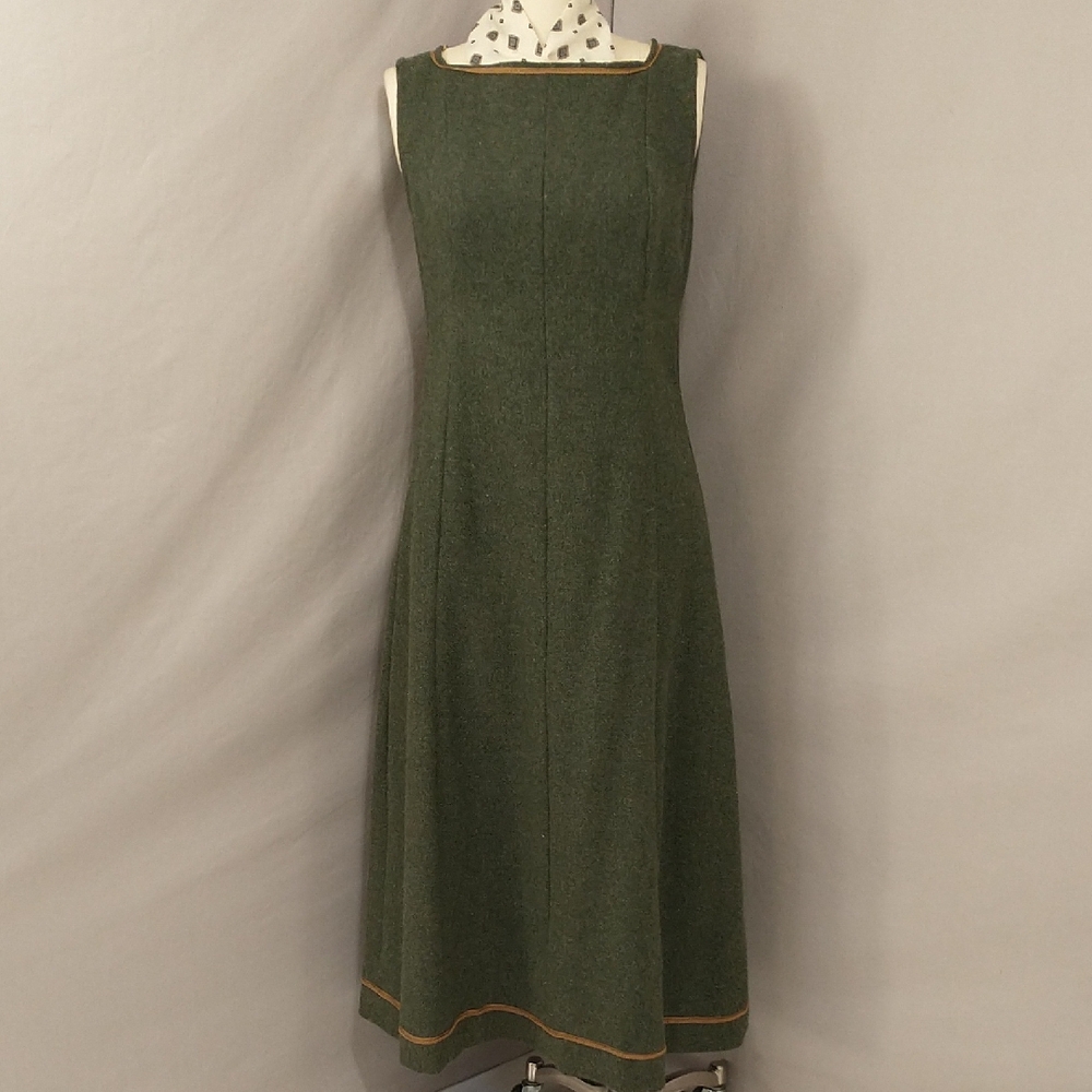 Vintage Wool Dress Historical Simplicity Thick Woven Green Jumper Versatile